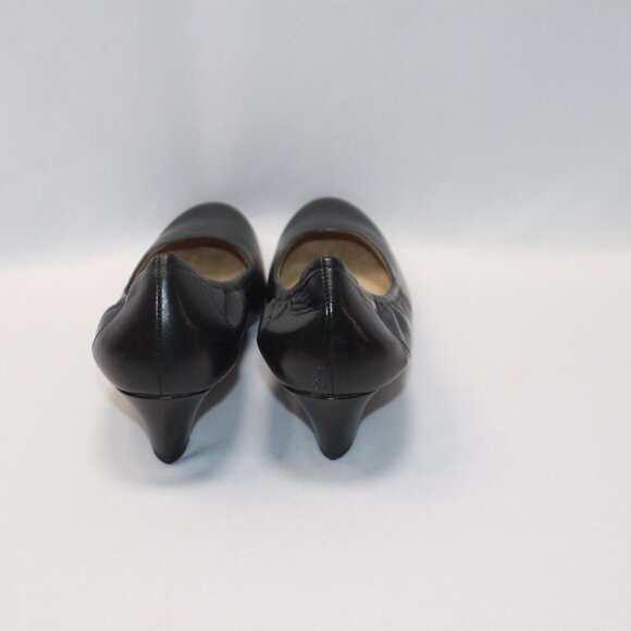 Naturalizer N5 Comfort Genuine Leather Solid Black Kitten Heels - Picture 4 of 11